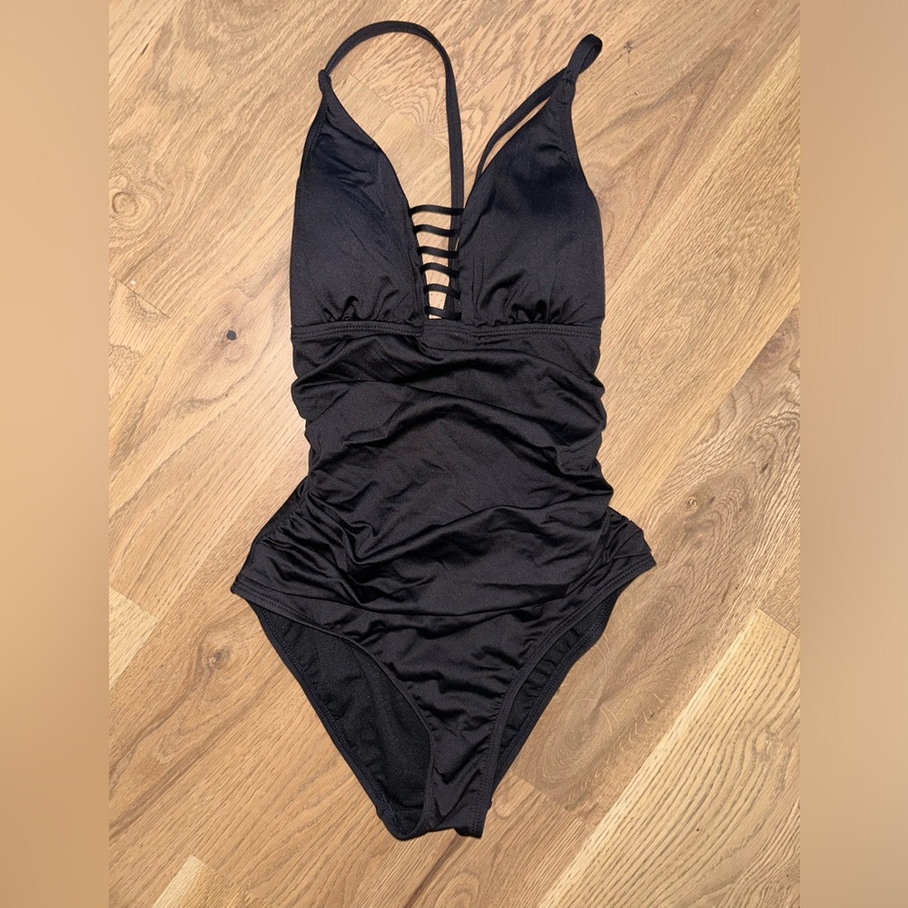 Women’s Apt 9 solid black one piece swimsuit size small brand new